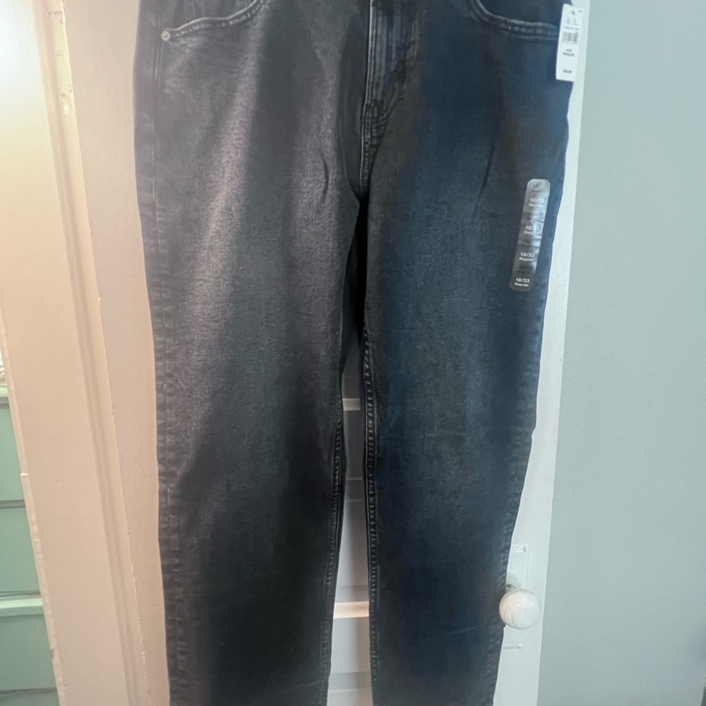 Women’s High Rise Straight Leg Denim NWT